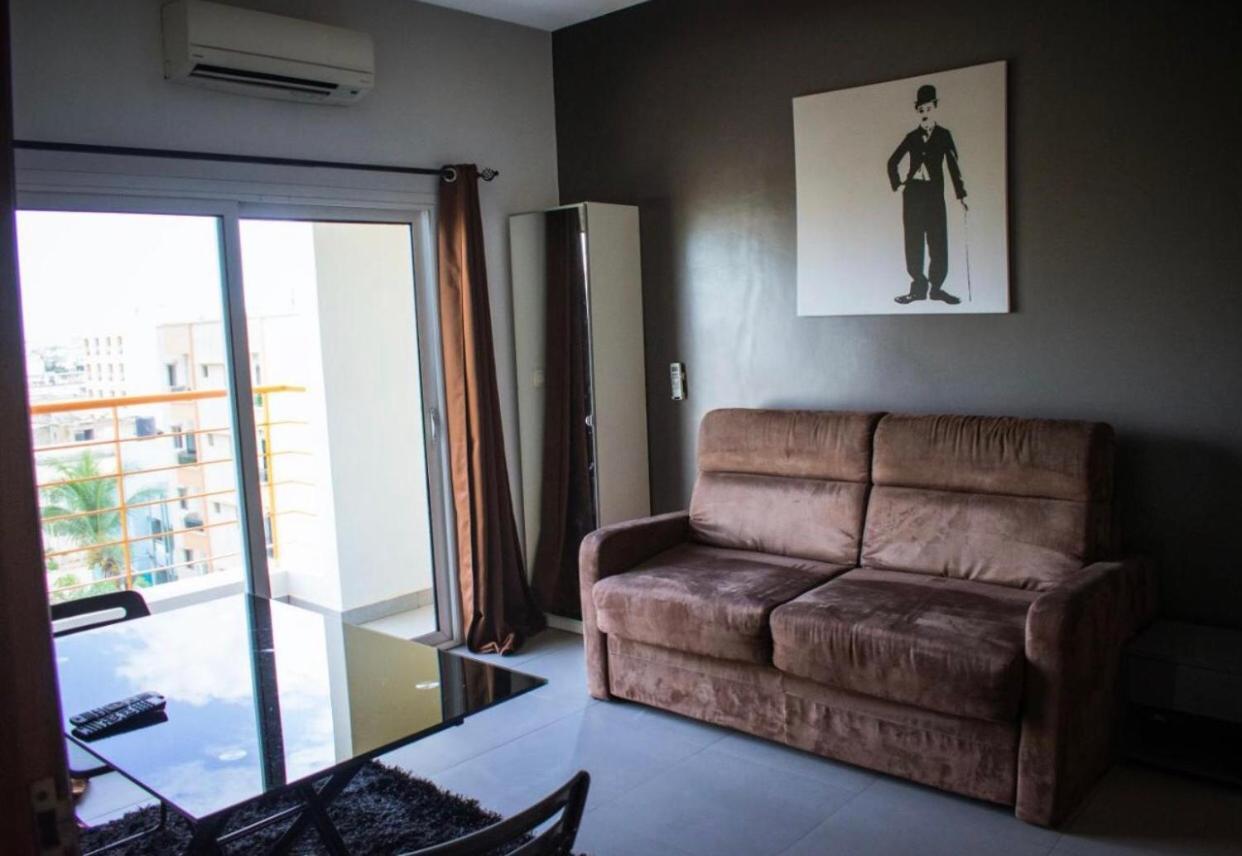 Le First Concept Apartment Dakar Ngoại thất bức ảnh