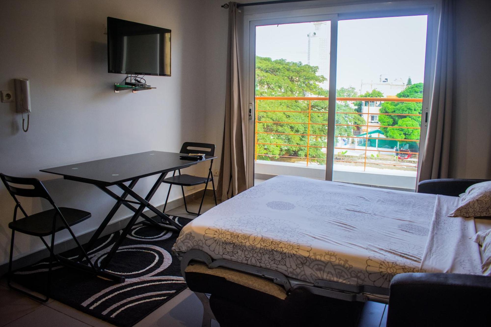 Le First Concept Apartment Dakar Ngoại thất bức ảnh